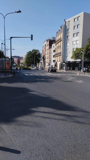 Joli Appart A 10 Minutes De Paris En Metro - Parking Offert Saint-Ouen  Kültér fotó